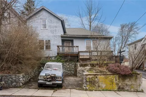 7 Shippee Ave, West Warwick, RI 02893
