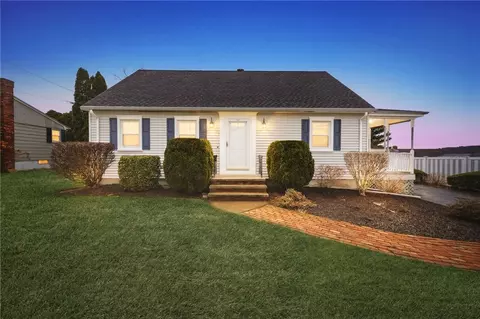 112 Jacksonia Dr, North Providence, RI 02911