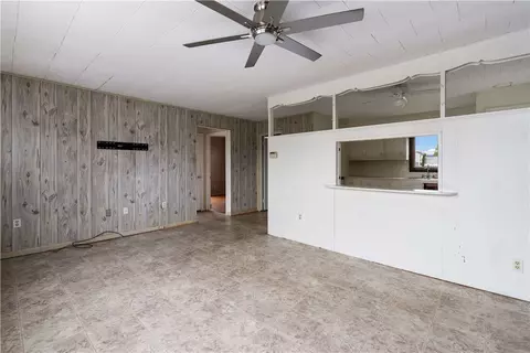 Living - 16 Rabbit Run, Westerly, RI 02891 photo 3 of 5