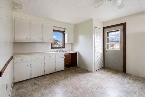 Kitchen - 16 Rabbit Run, Westerly, RI 02891 photo 1 of 2