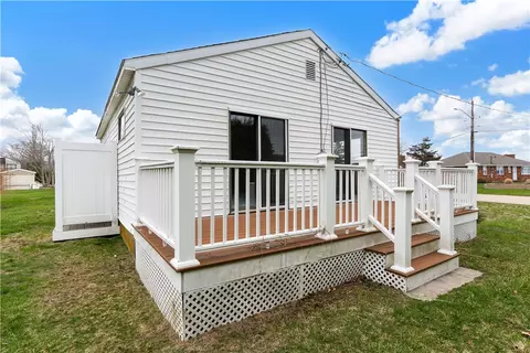 Exterior - 16 Rabbit Run, Westerly, RI 02891 photo 3 of 5