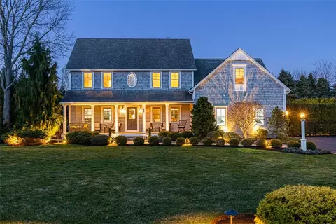 165 Delano Dr, North Kingstown, RI 02852