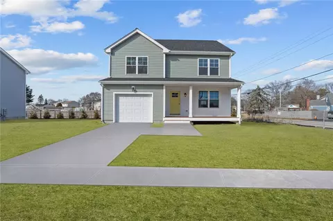 66 Child Ln, Warwick, RI 02886