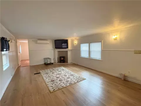 Living - 42 Maplewood Dr, Mapleville, RI 02839 photo 1 of 3