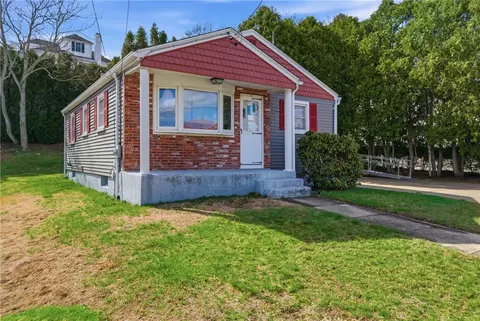 191 St Barnabe St, Woonsocket, RI 02895