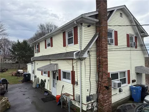 27 Fairview Ave, Cumberland, RI 02864
