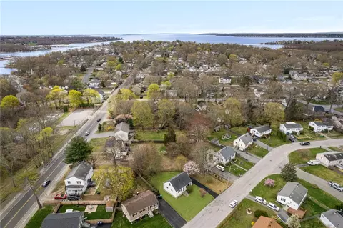 View/Area - 26 Limestone Rd, Warwick, RI 02889 photo 5 of 6