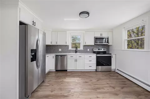 Kitchen - 26 Limestone Rd, Warwick, RI 02889 photo 1 of 2