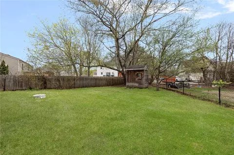 Exterior - 26 Limestone Rd, Warwick, RI 02889 photo 9 of 12
