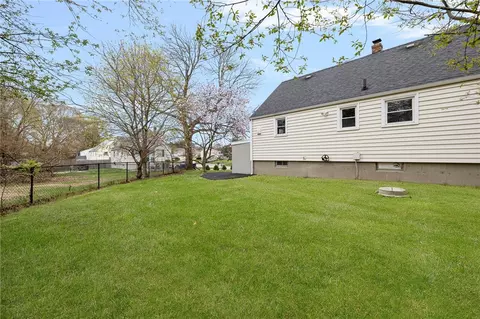 Exterior - 26 Limestone Rd, Warwick, RI 02889 photo 11 of 12