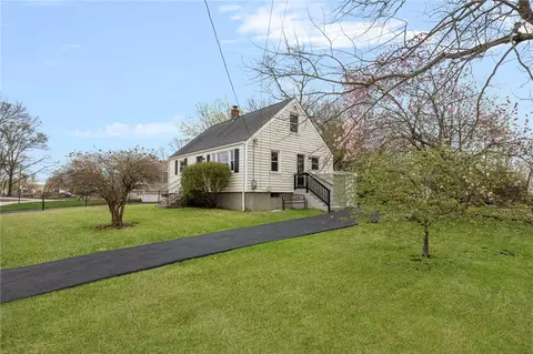 Exterior - 26 Limestone Rd, Warwick, RI 02889 photo 8 of 12