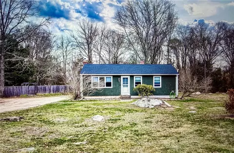 62 Biscuit City Rd, Charlestown, RI 02813