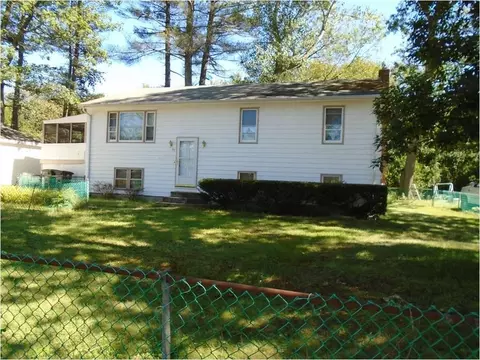 27 Acres Of Pine Rd, Coventry, RI 02816