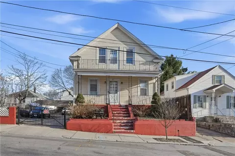 45 Gillen St, Providence, RI 02904