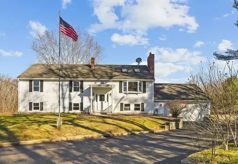 119 School St, Rehoboth, MA 02769