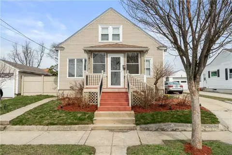 11 La Salle Dr, Providence, RI 02908