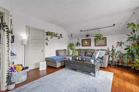 Living - 469 Winter St, Woonsocket, RI 02895 photo 7 of 9