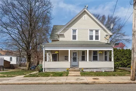 469 Winter St, Woonsocket, RI 02895