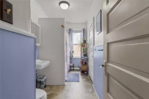 Entry Way - 469 Winter St, Woonsocket, RI 02895 photo 2 of 3