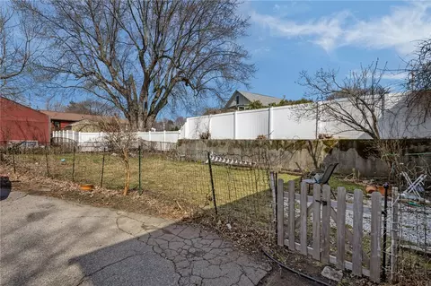 Exterior - 469 Winter St, Woonsocket, RI 02895 photo 7 of 7