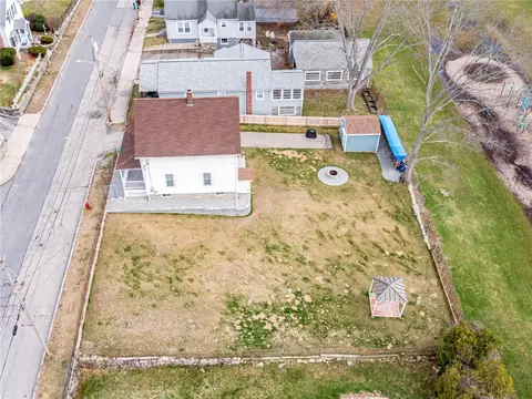 View/Area - 58 Williams St, Woonsocket, RI 02895 photo 5 of 10