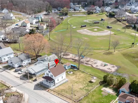 View/Area - 58 Williams St, Woonsocket, RI 02895 photo 4 of 10