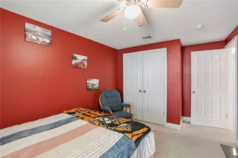 Bedroom - 272 Cass Ave #3, Woonsocket, RI 02895 photo 6 of 11