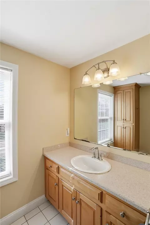 Bath - 272 Cass Ave #3, Woonsocket, RI 02895 photo 7 of 8