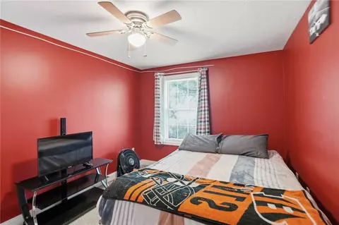 Bedroom - 272 Cass Ave #3, Woonsocket, RI 02895 photo 5 of 11