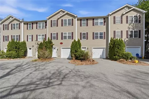 272 Cass Ave #3, Woonsocket, RI 02895
