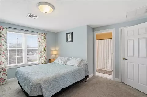 Bedroom - 272 Cass Ave #3, Woonsocket, RI 02895 photo 10 of 11