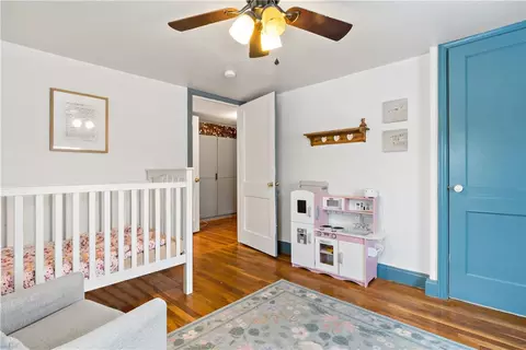 Bedroom - 48 Rowe Ave, Warwick, RI 02889 photo 4 of 6
