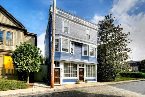 98 John St, Newport, RI 02840