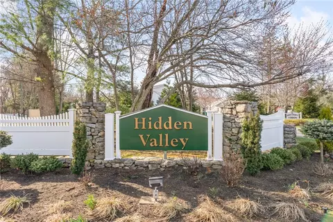 71 Trellis Dr #71, West Warwick, RI 02893