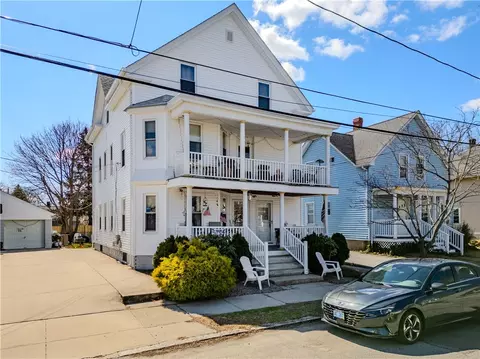 56 Oakland Ave, Cranston, RI 02910