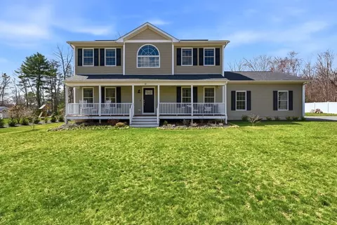 50 Greenbrier Cir, Richmond, RI 02892