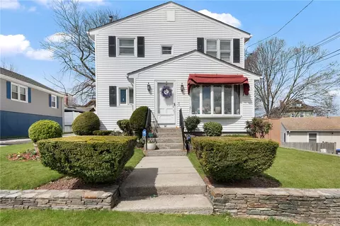 98 Gloucester St, Providence, RI 02908