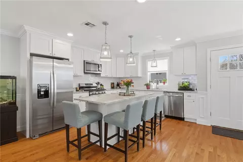 25 Graniteville Rd, Burrillville, RI 02830