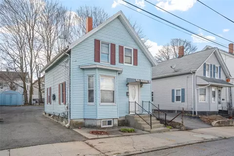 51 Clifford St, Pawtucket, RI 02860