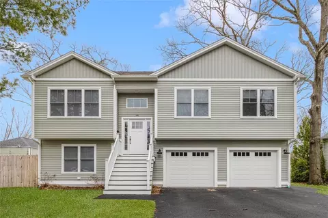 Exterior - 38 Overbrook Ave, Warwick, RI 02889 photo 3 of 10