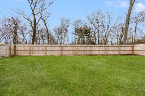 Exterior - 38 Overbrook Ave, Warwick, RI 02889 photo 9 of 10
