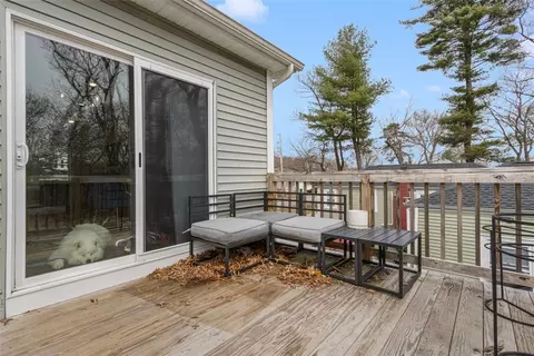 Exterior - 38 Overbrook Ave, Warwick, RI 02889 photo 4 of 10