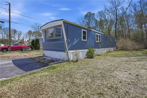 53 Park Ln, Coventry, RI 02816