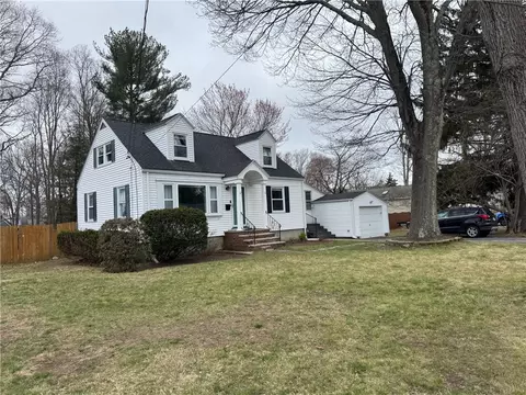 516 Church Ave, Warwick, RI 02889