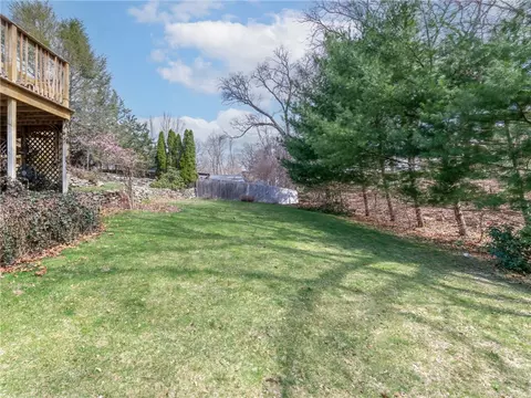 Exterior - 26 Anthony St, Warwick, RI 02886 photo 5 of 8