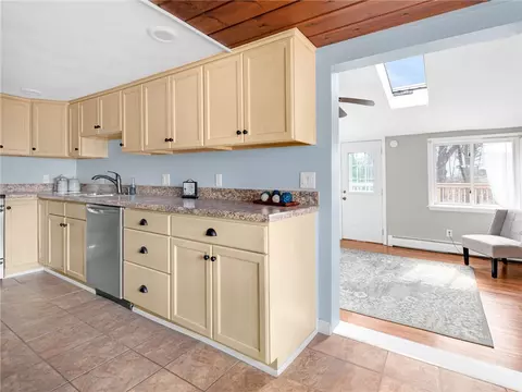 Kitchen - 26 Anthony St, Warwick, RI 02886 photo 4 of 4
