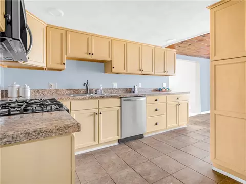 Kitchen - 26 Anthony St, Warwick, RI 02886 photo 1 of 4