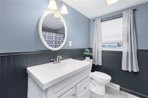 Bath - 74 Stephens Ave, Warwick, RI 02886 photo 1 of 3