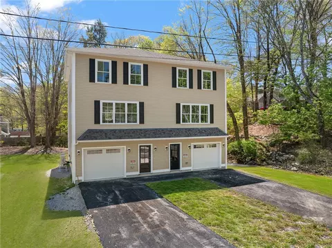 40 Farnum Pike #3, Smithfield, RI 02917