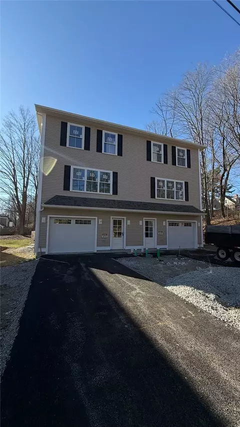40 Farnum Pike #4, Smithfield, RI 02917
